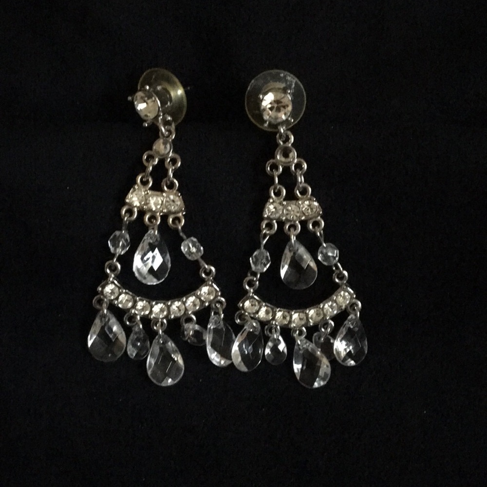 Chandelier earrings